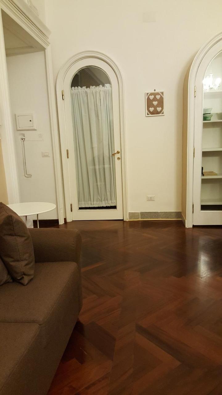 Apartment Metro Garibaldi - Loft Con Wifi E 4 Posti Letto Presso La Stazione Centrale Di Napoli Neapel